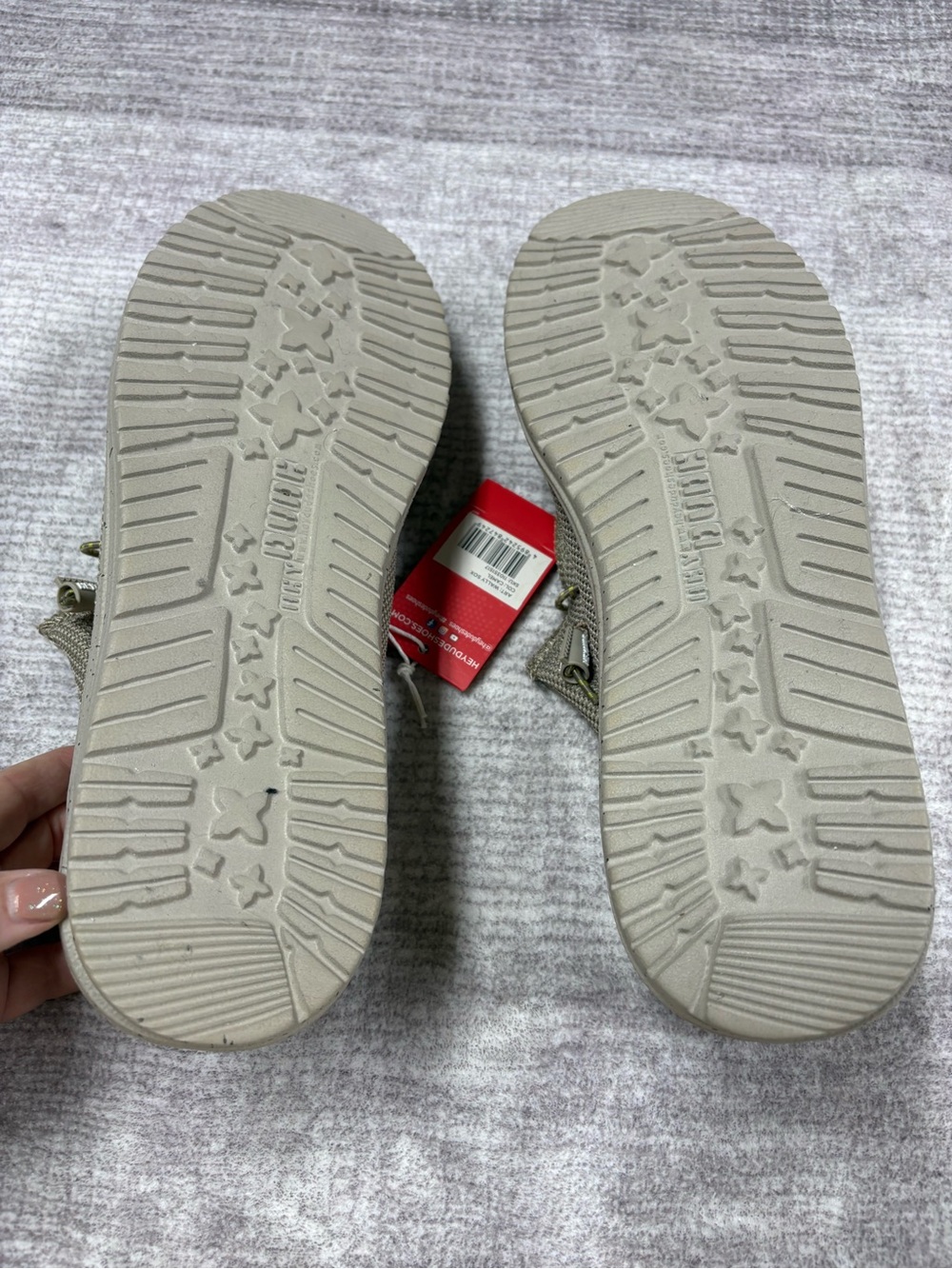 NWT Hey Dude Wally Sox Camel Shoes
Men Size 15 Gray Vaca Beach Breathable - Picture 8 of 10